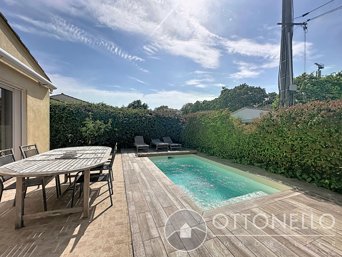 Maison-Villa - ROQUEBRUNE SUR ARGENS