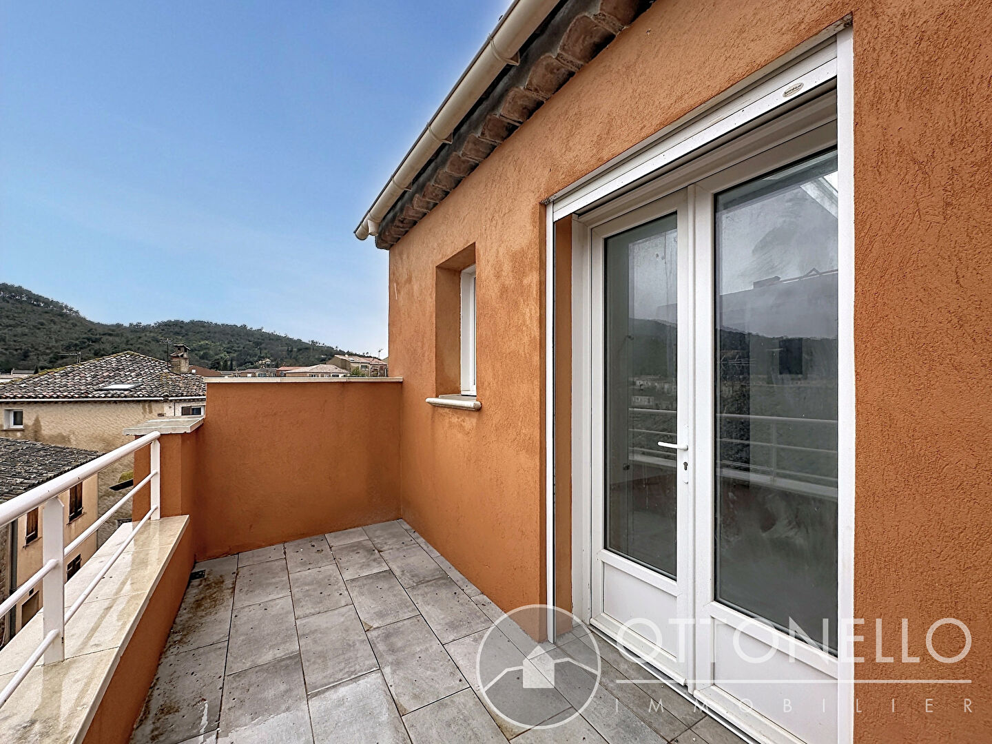 Appartement - ROQUEBRUNE SUR ARGENS