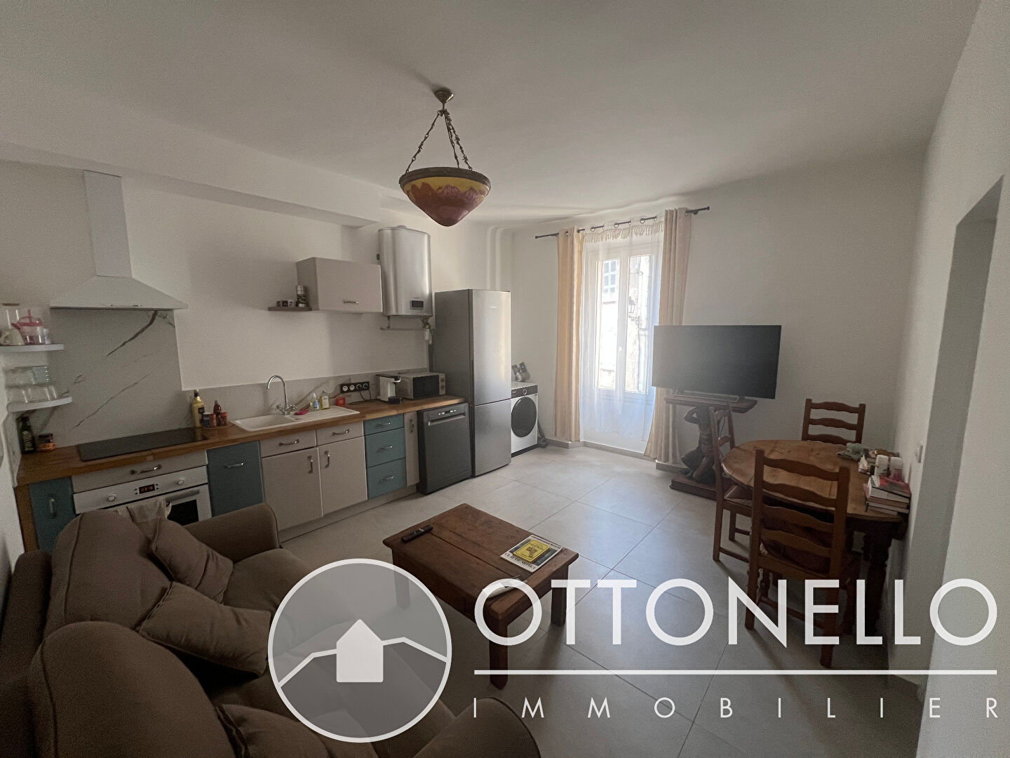 Appartement - ROQUEBRUNE SUR ARGENS