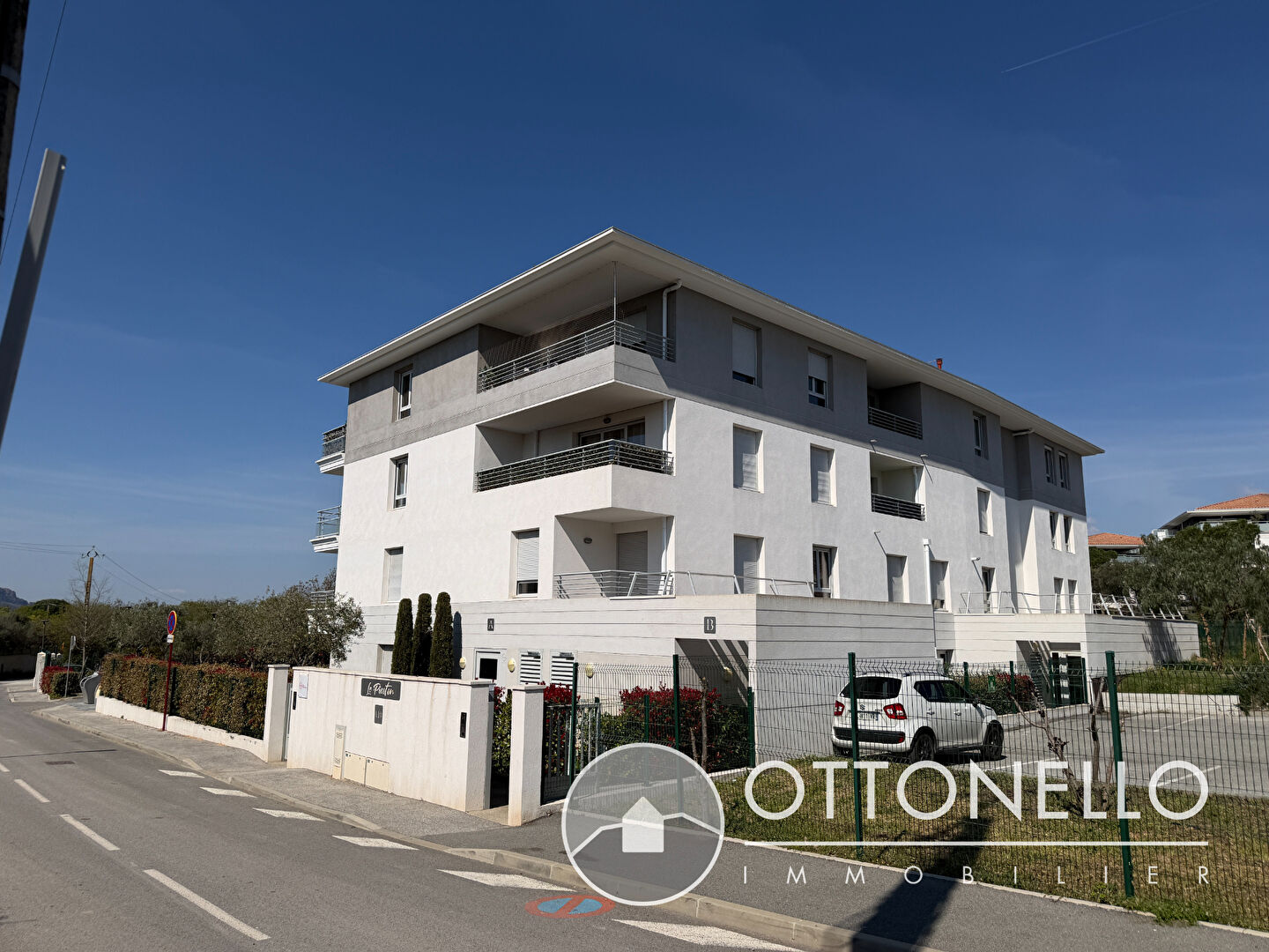Appartement - PUGET SUR ARGENS