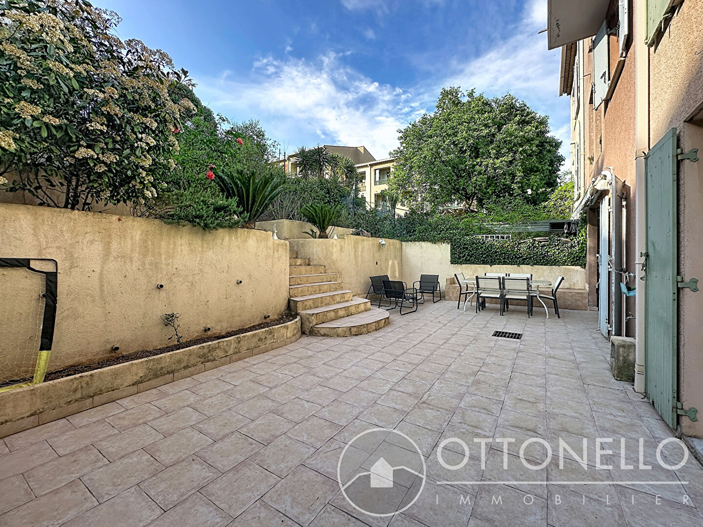 Appartement - ROQUEBRUNE SUR ARGENS