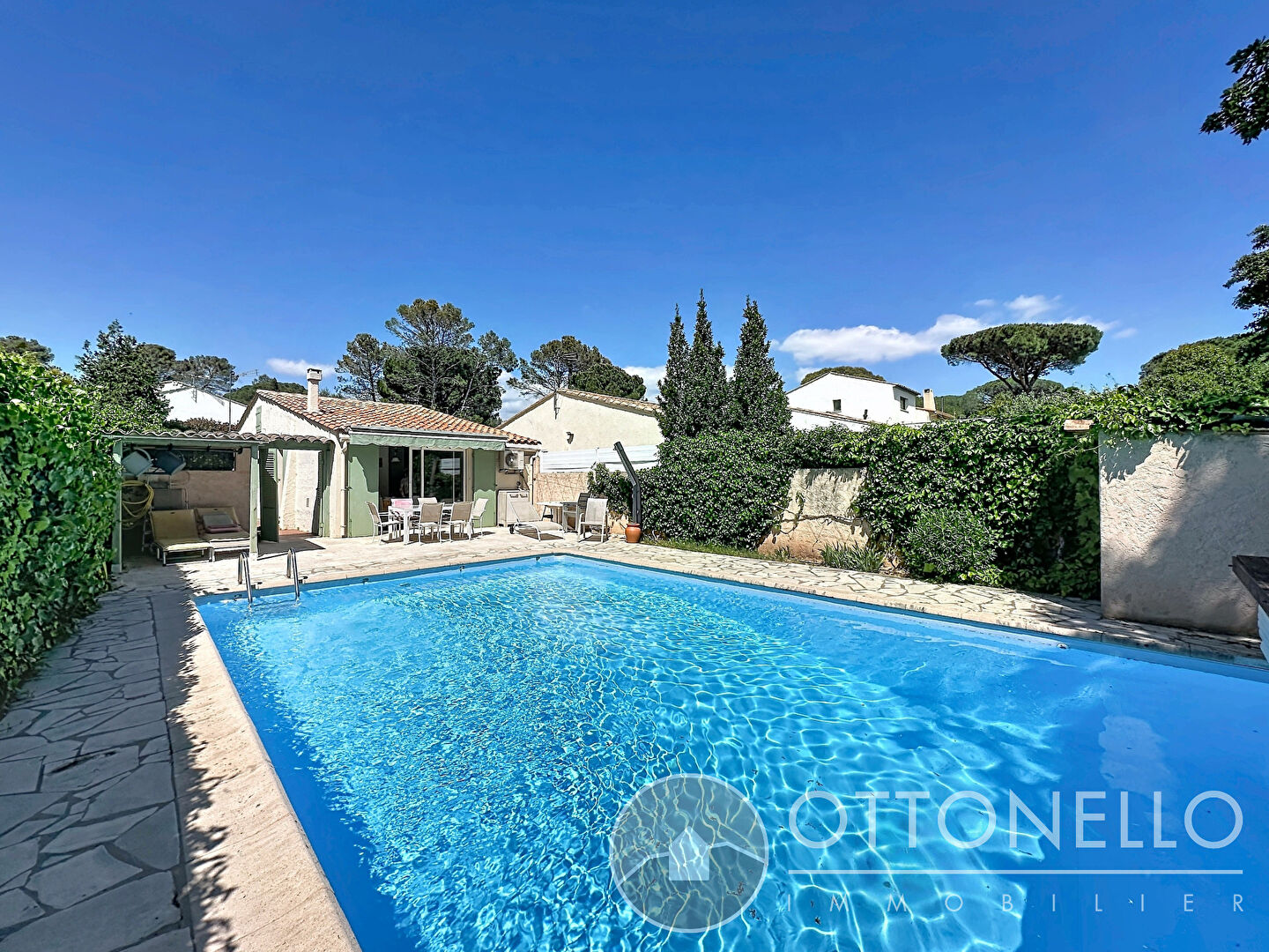 Vente Maison-Villa ROQUEBRUNE SUR ARGENS