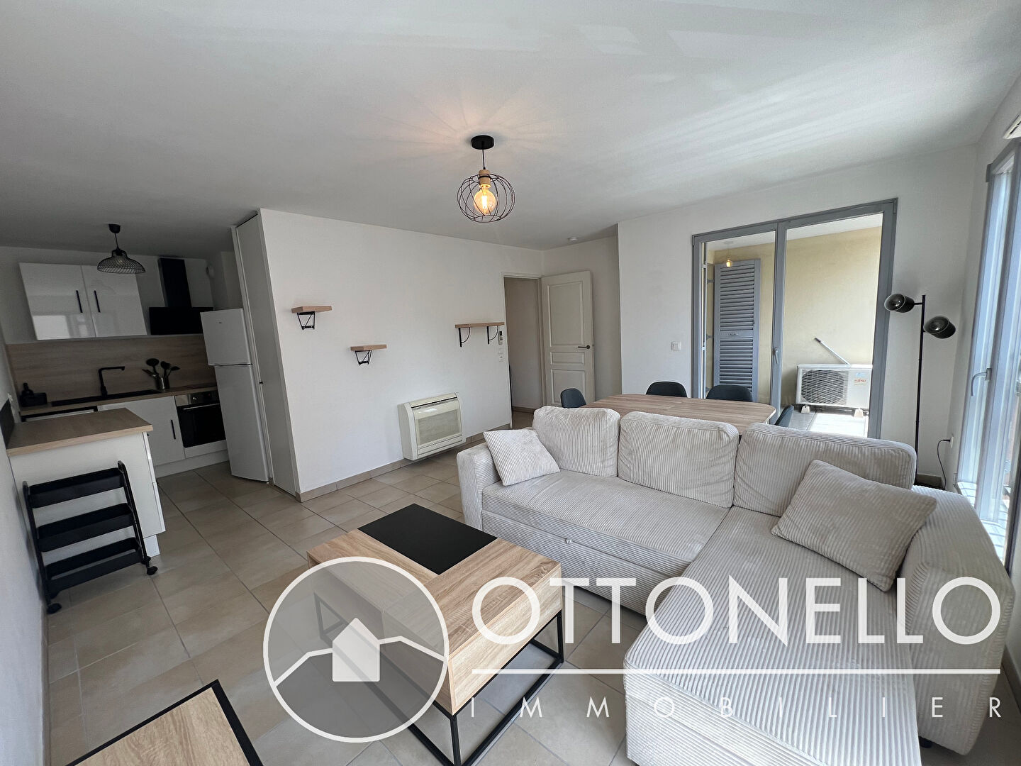 Appartement - ROQUEBRUNE SUR ARGENS
