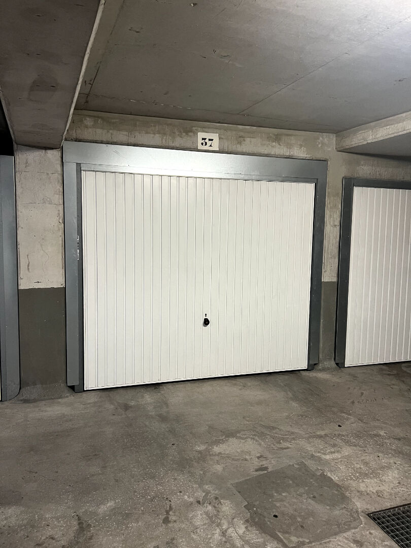 Parking/Garage - ROQUEBRUNE SUR ARGENS