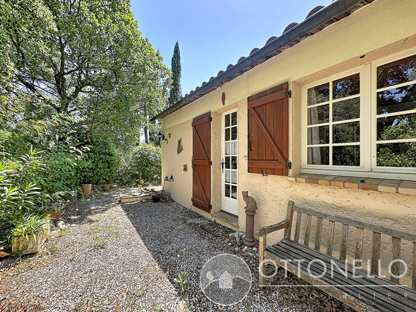 Maison-Villa - ROQUEBRUNE SUR ARGENS