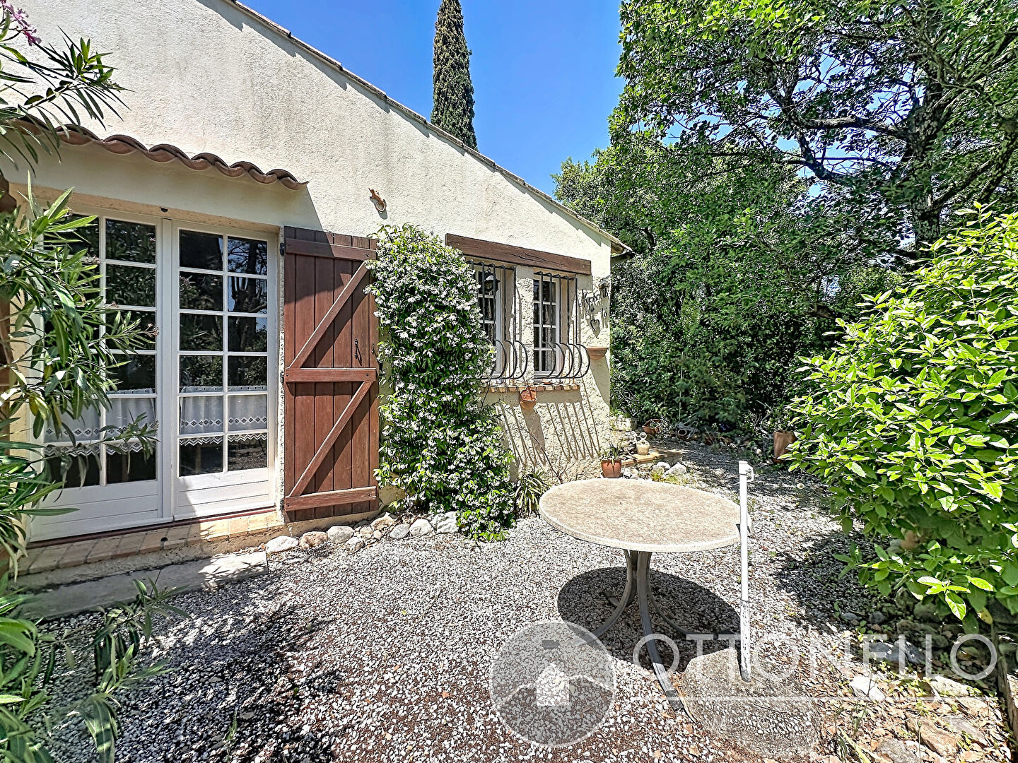 Maison-Villa - ROQUEBRUNE SUR ARGENS