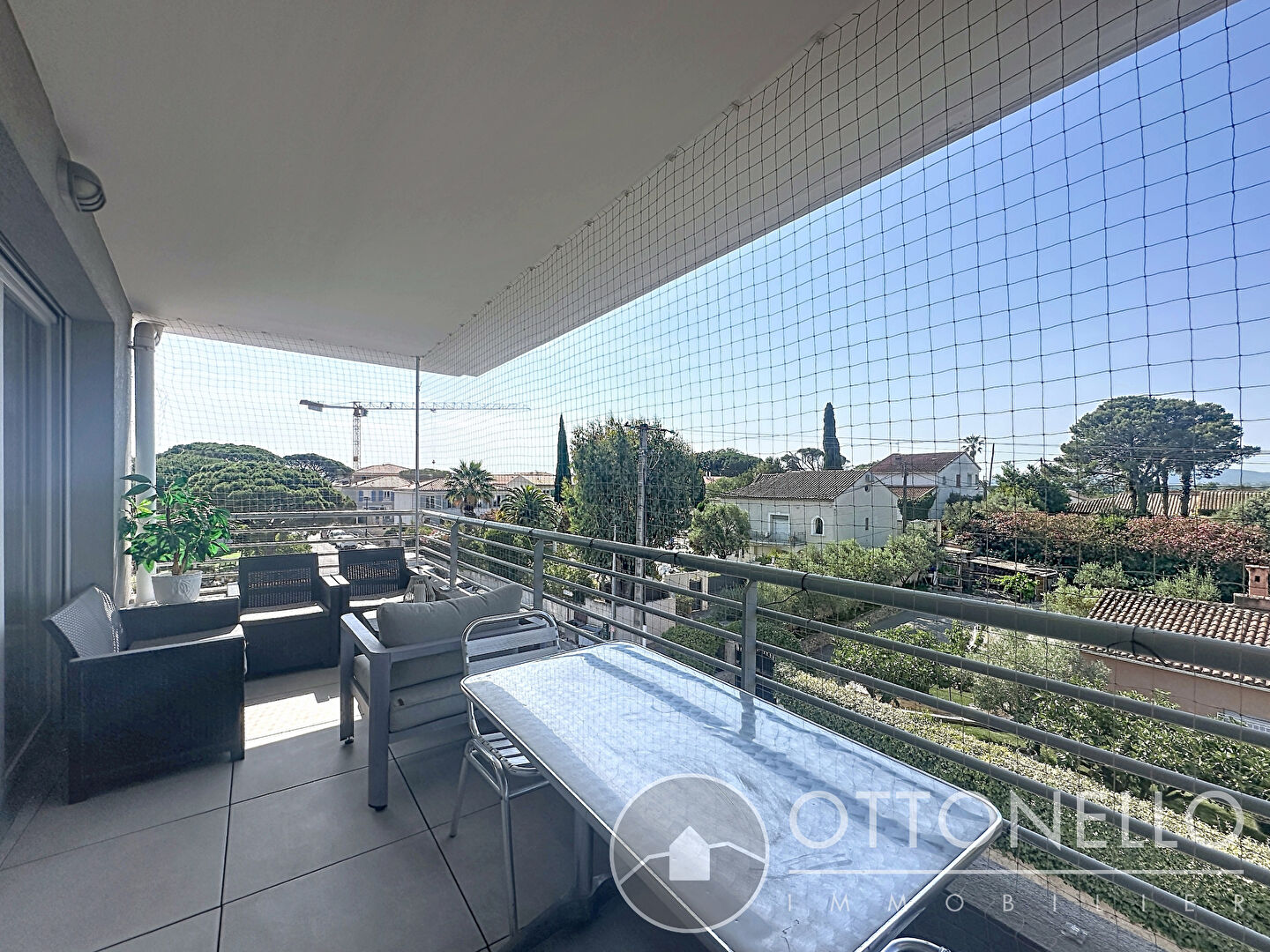 Appartement - PUGET SUR ARGENS