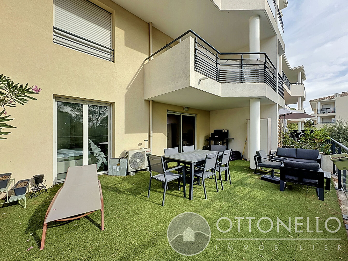 Appartement - ROQUEBRUNE SUR ARGENS
