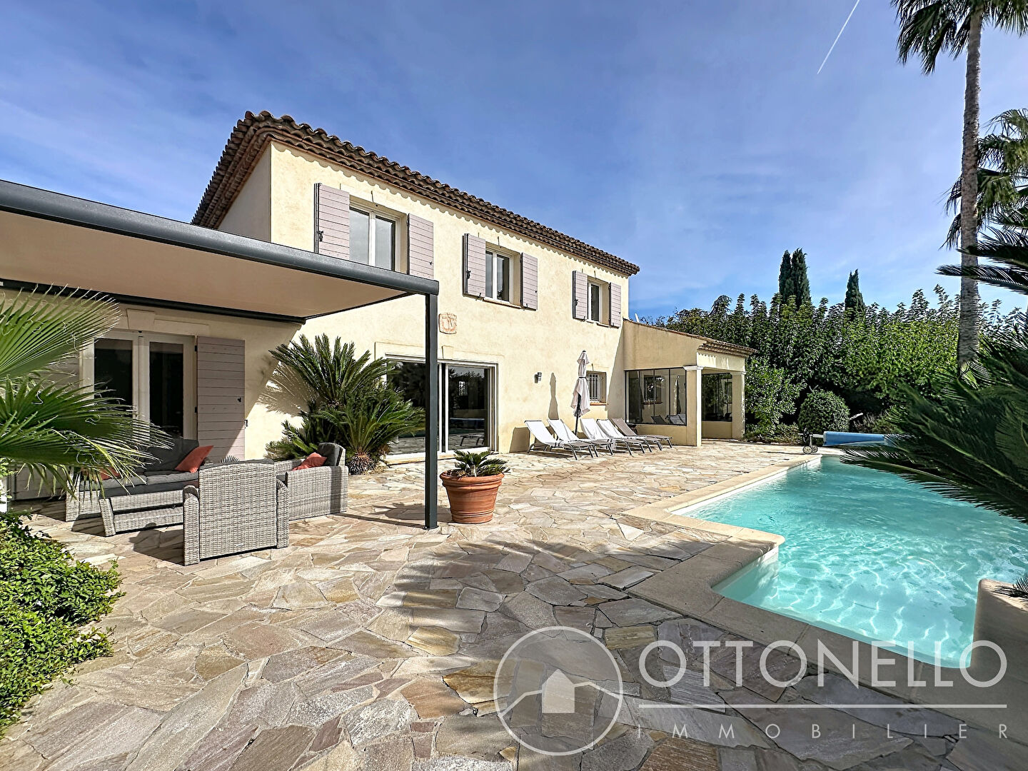 Vente Maison-Villa ROQUEBRUNE SUR ARGENS