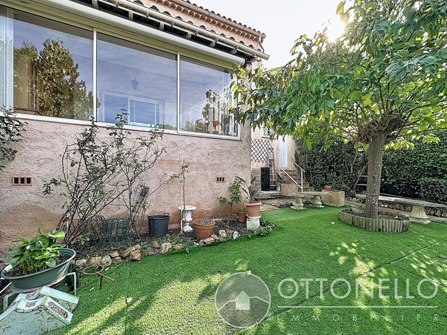 Maison-Villa - ROQUEBRUNE SUR ARGENS