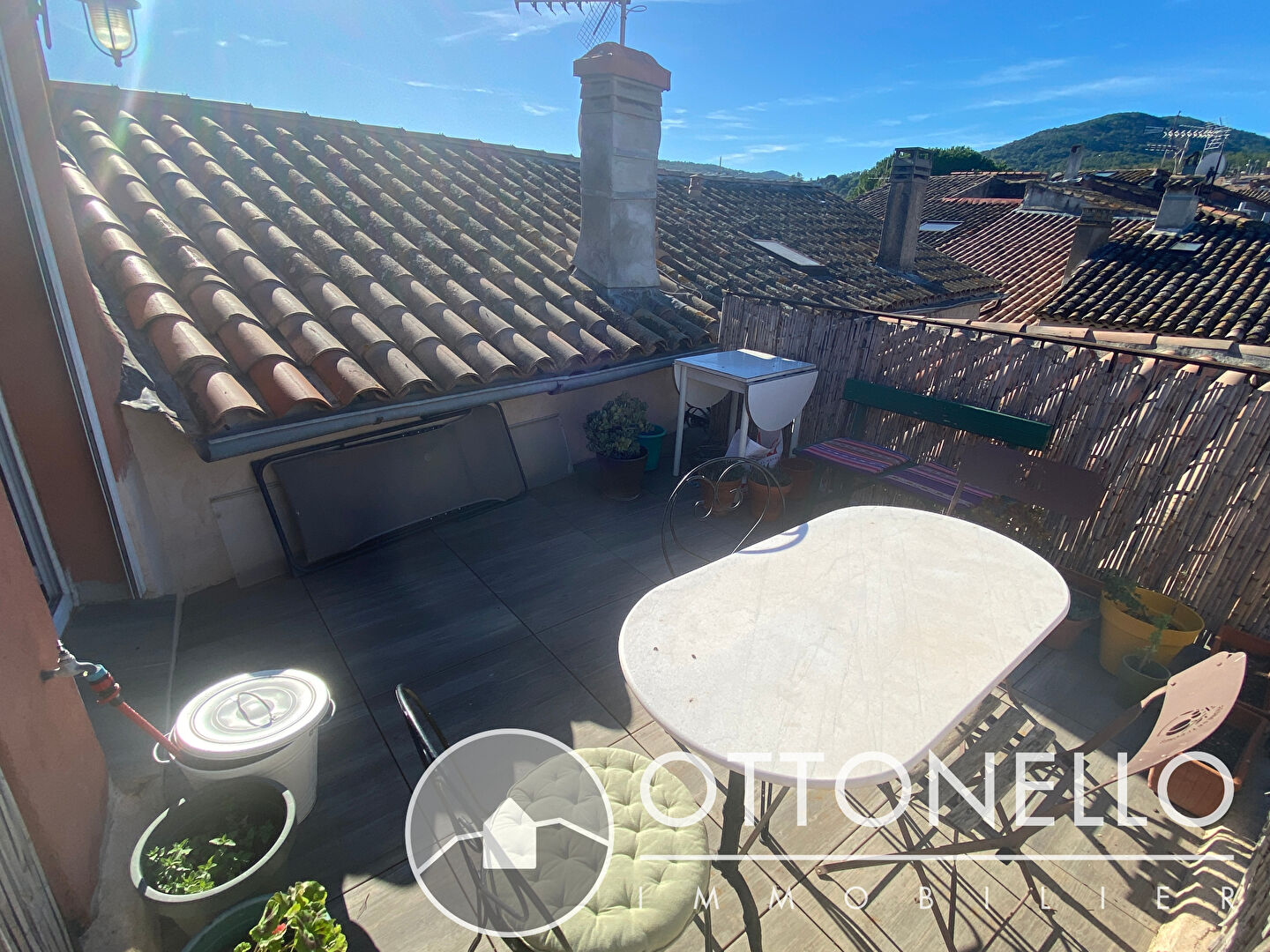 Appartement - ROQUEBRUNE SUR ARGENS