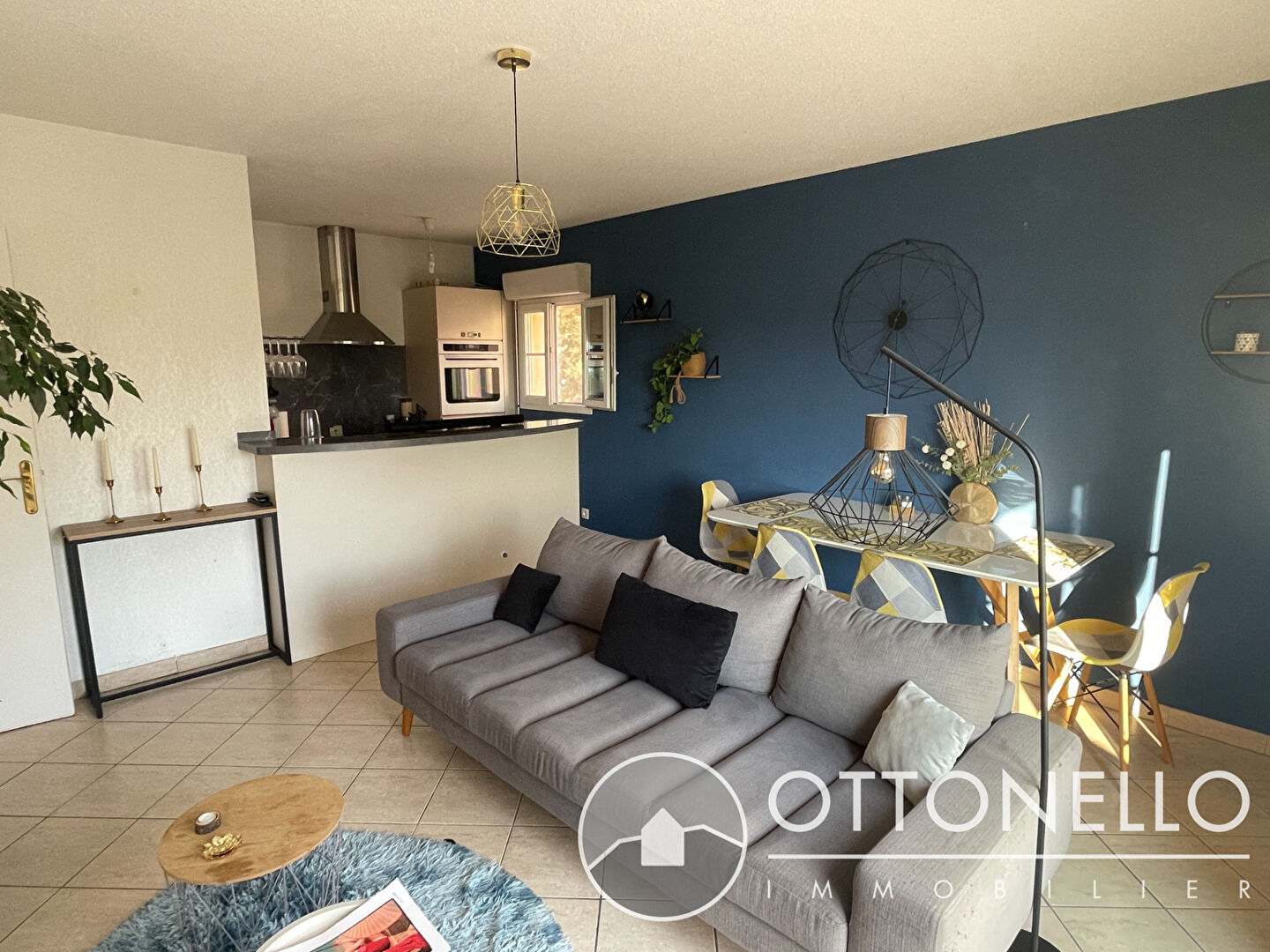 Appartement - ROQUEBRUNE SUR ARGENS