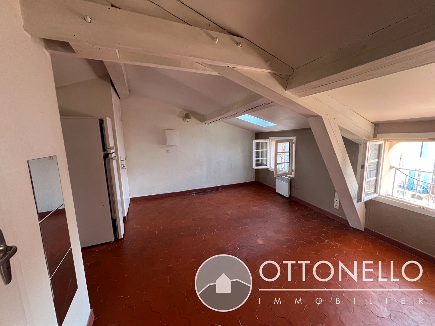 Appartement - ROQUEBRUNE SUR ARGENS