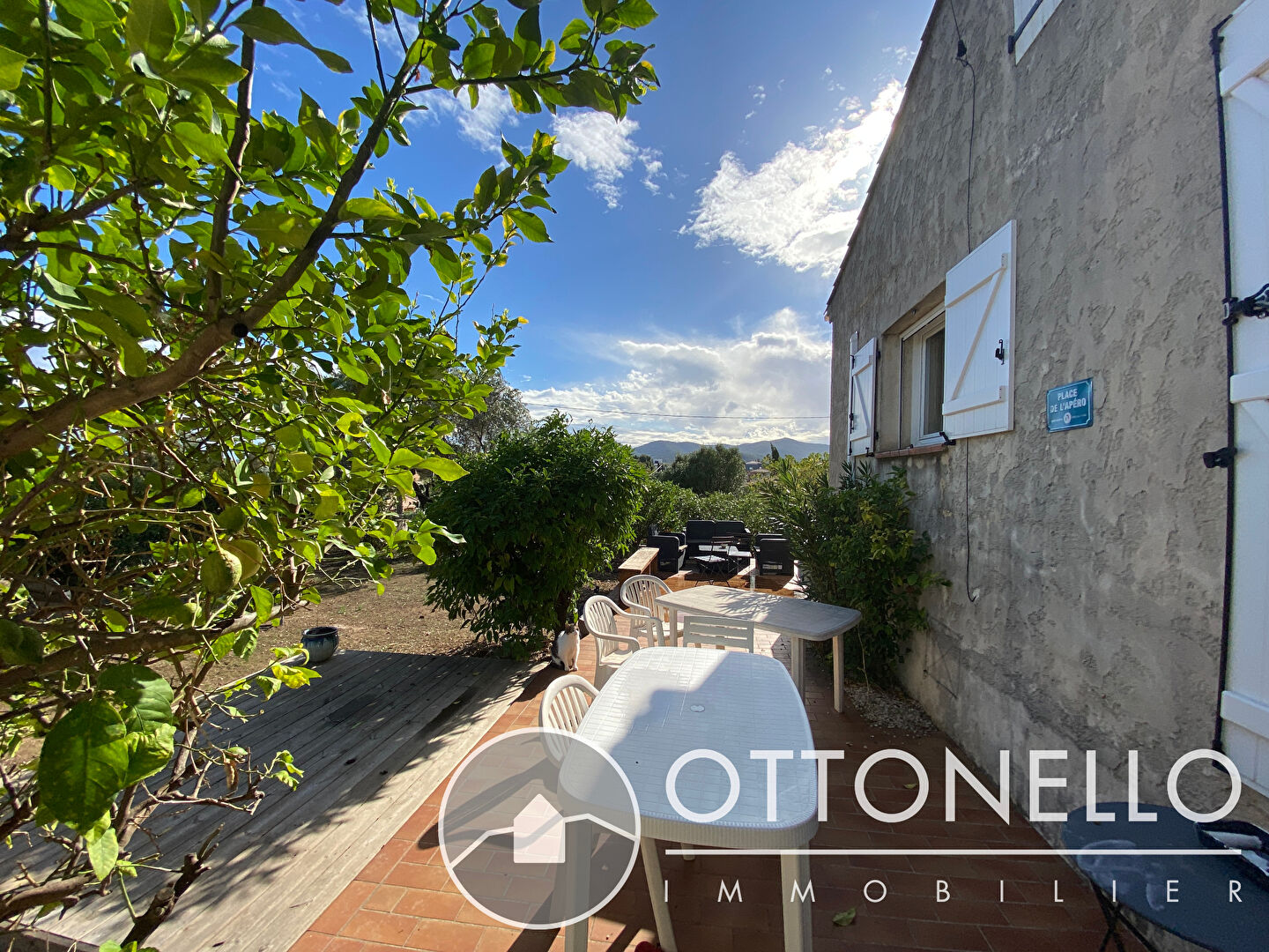 Maison-Villa - ROQUEBRUNE SUR ARGENS