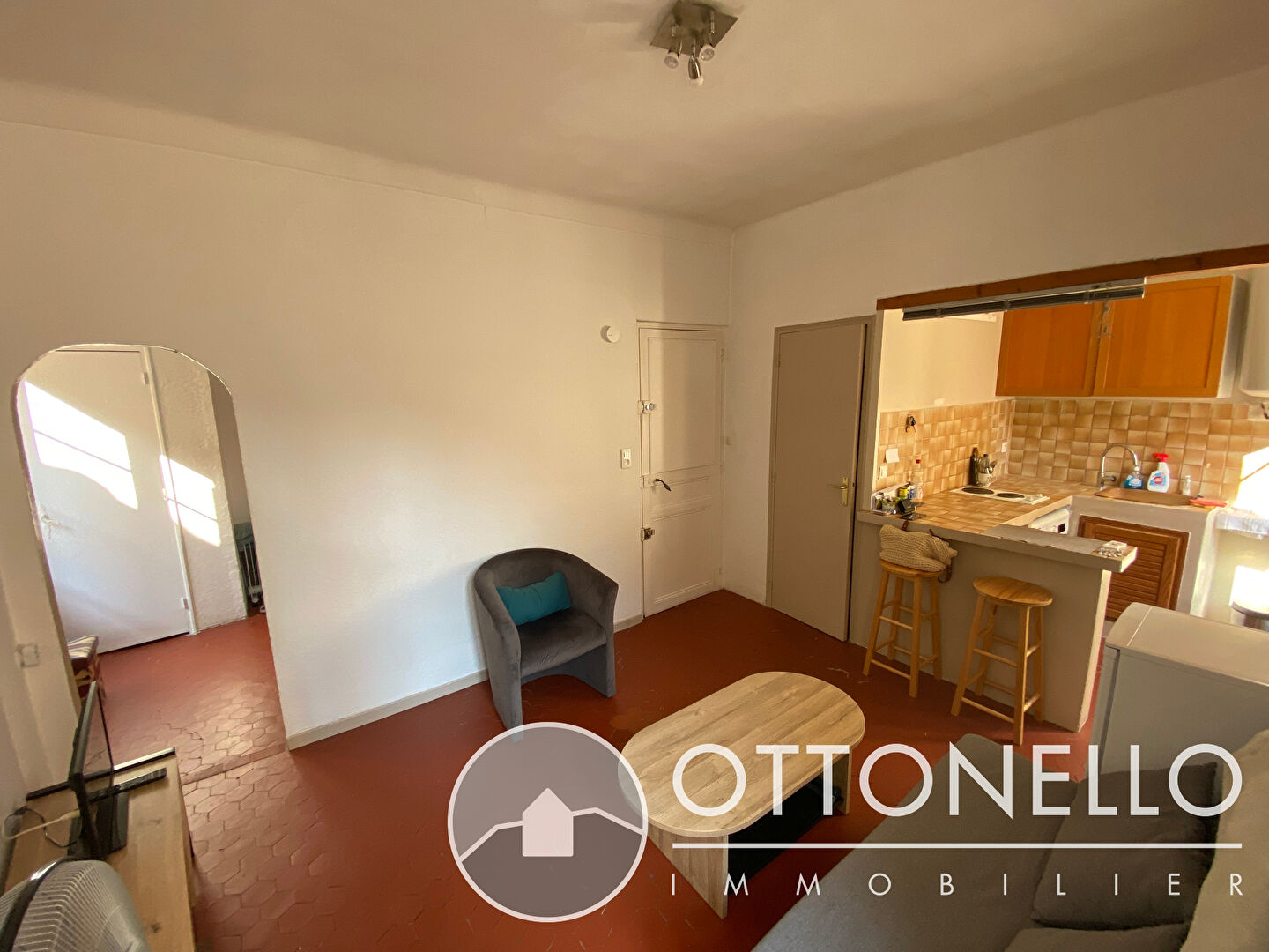 Appartement - ROQUEBRUNE SUR ARGENS