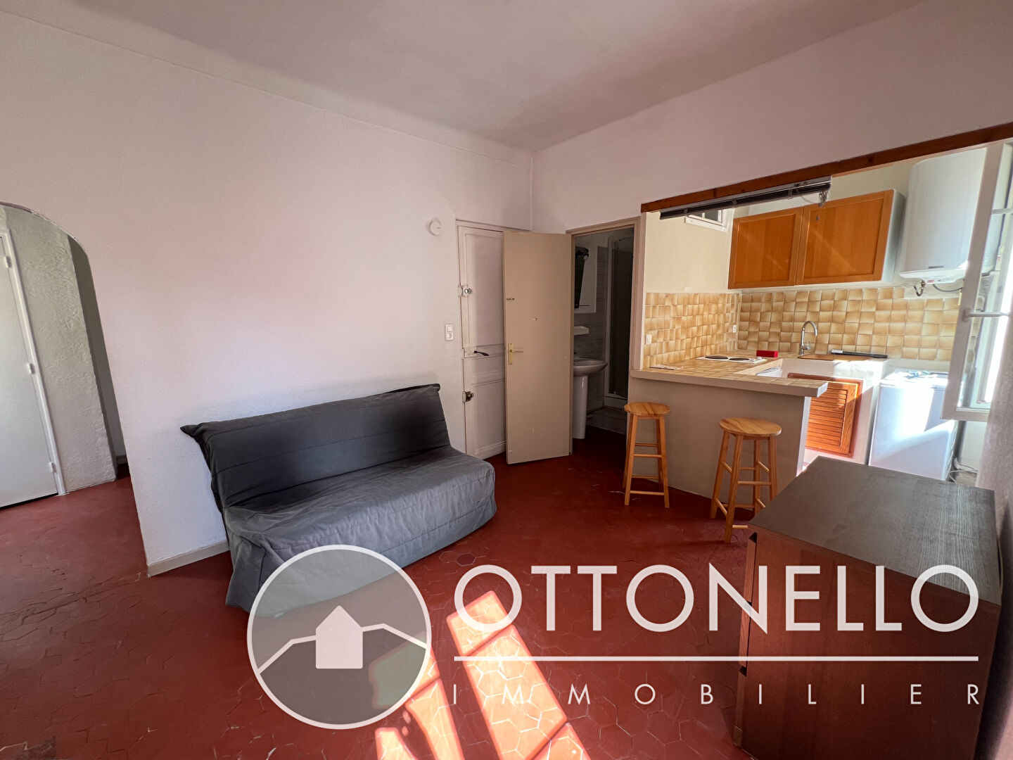 Appartement - ROQUEBRUNE SUR ARGENS